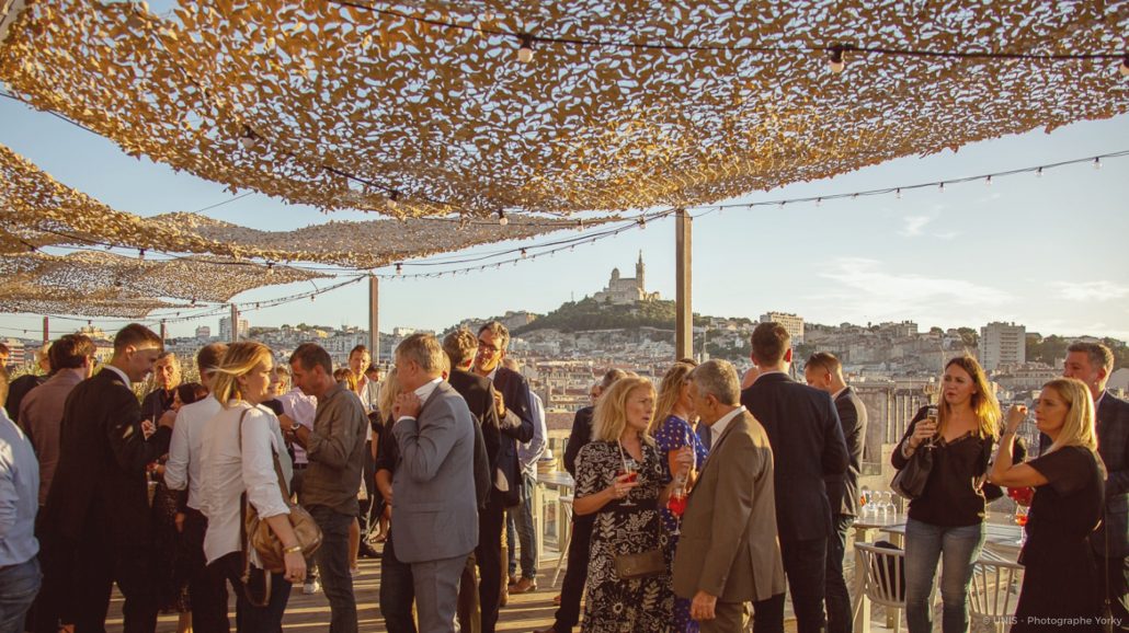 Cuisine Fait-Maison et Produits frais en rooftop Ciel à Marseille