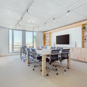 Meeting room with flexible, no-obligation contract