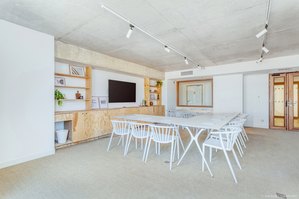 The Large Room meeting room in Marseille