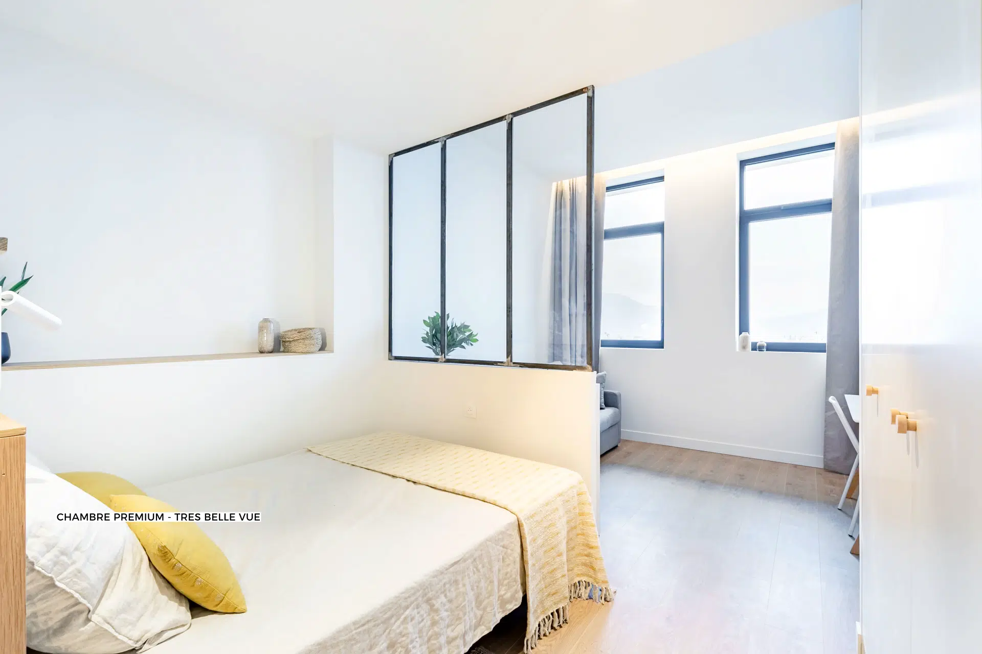colocation-6-personnes-the-babel-community-grenoble-bastille-chambre-premium-tres-belle-vue (1)