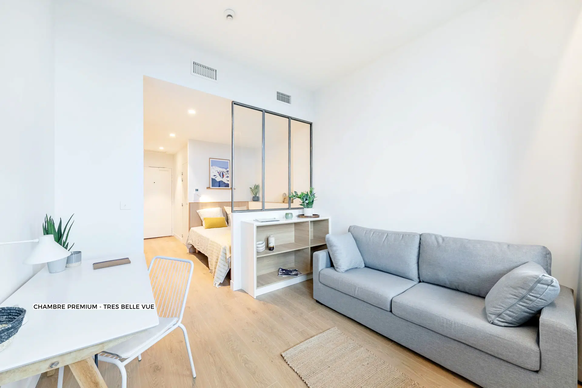 colocation-6-personnes-the-babel-community-grenoble-bastille-chambre-premium-tres-belle-vue (2)