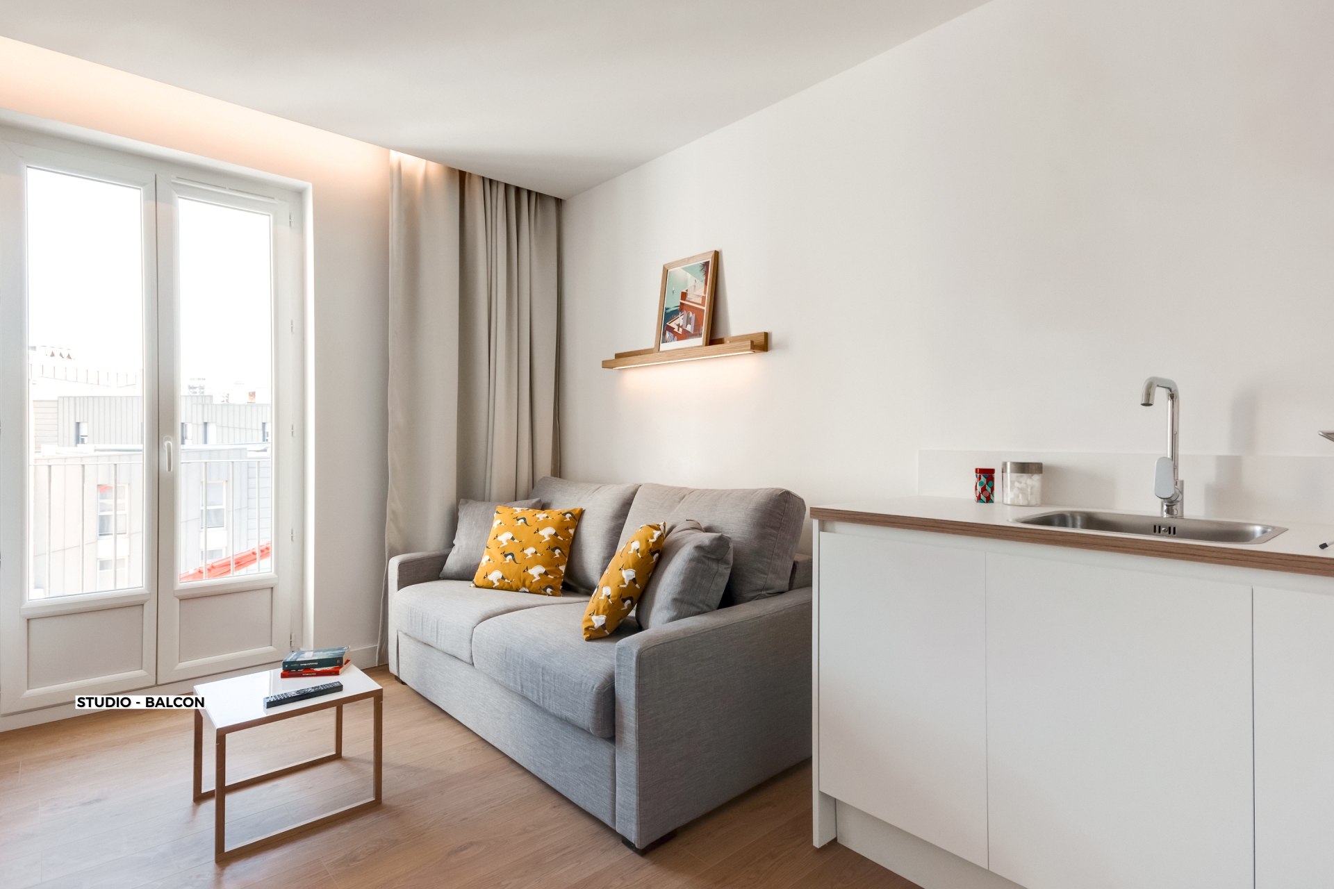 Appartement meublé Studio Balcon - Marseille République - Coliving - The Babel Community (2)