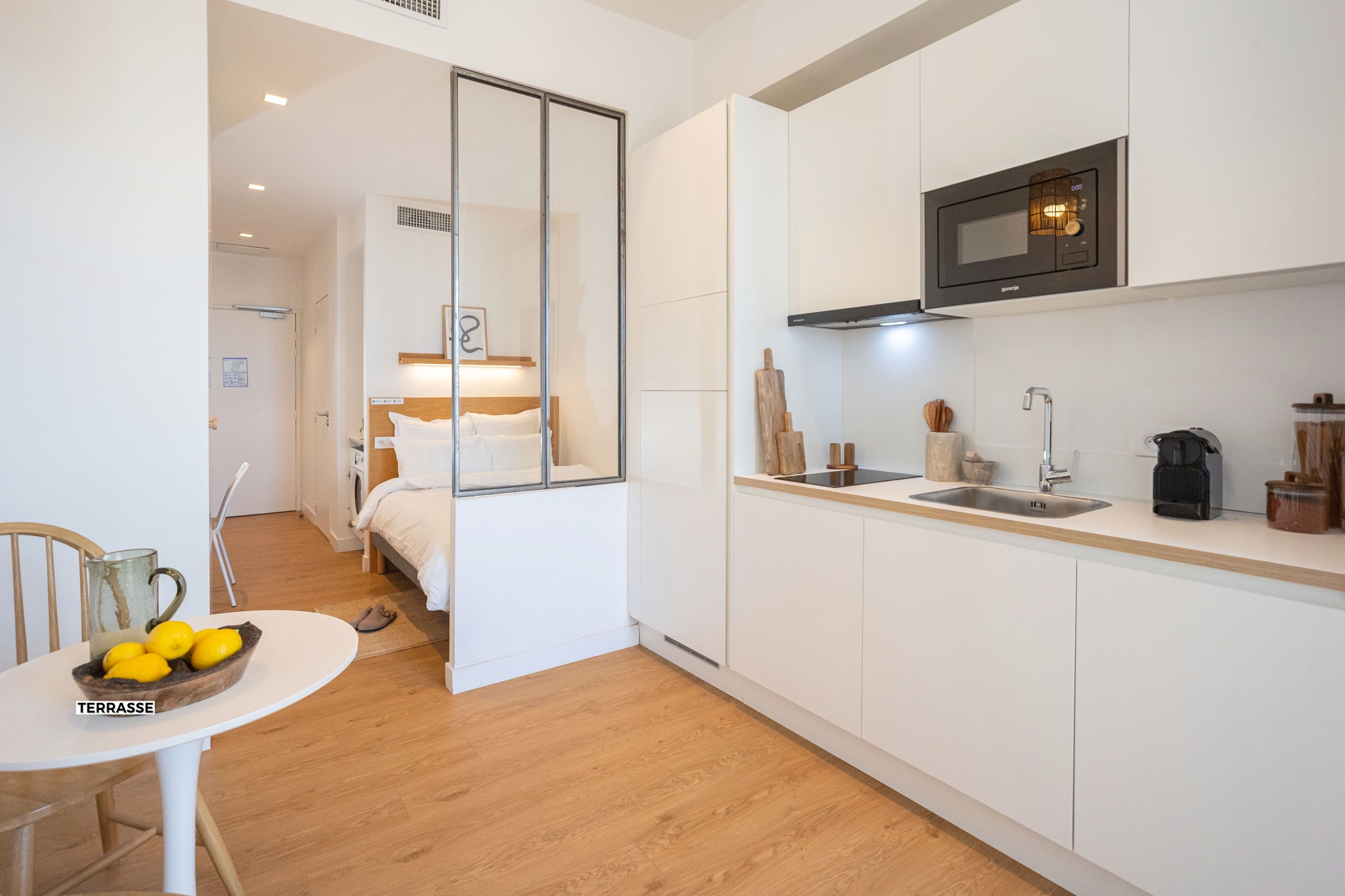 SUITE TERRASSE - VUE HAXO - 506 - The Babel Community Coliving Marseille Vieux Port (13)