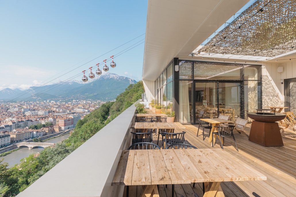 Restaurant Ciel avec la vue panoramique exceptionnelle à Grenoble