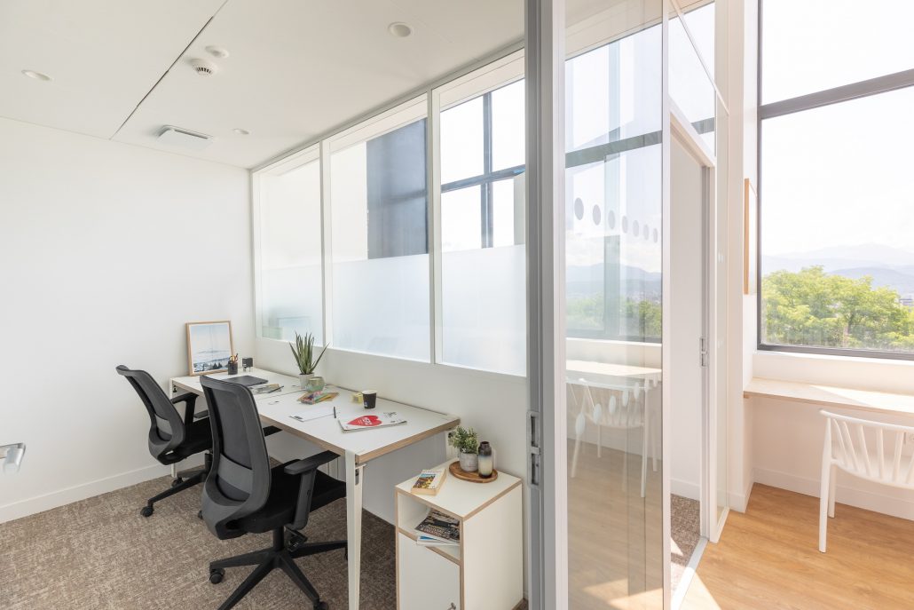 Workspace with designer furniture in Grenoble