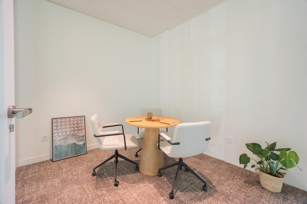 Free Meeting room (2)