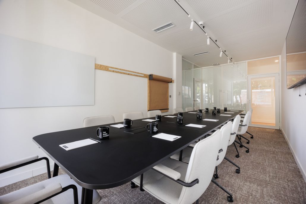 The Medium Room 1 (3)