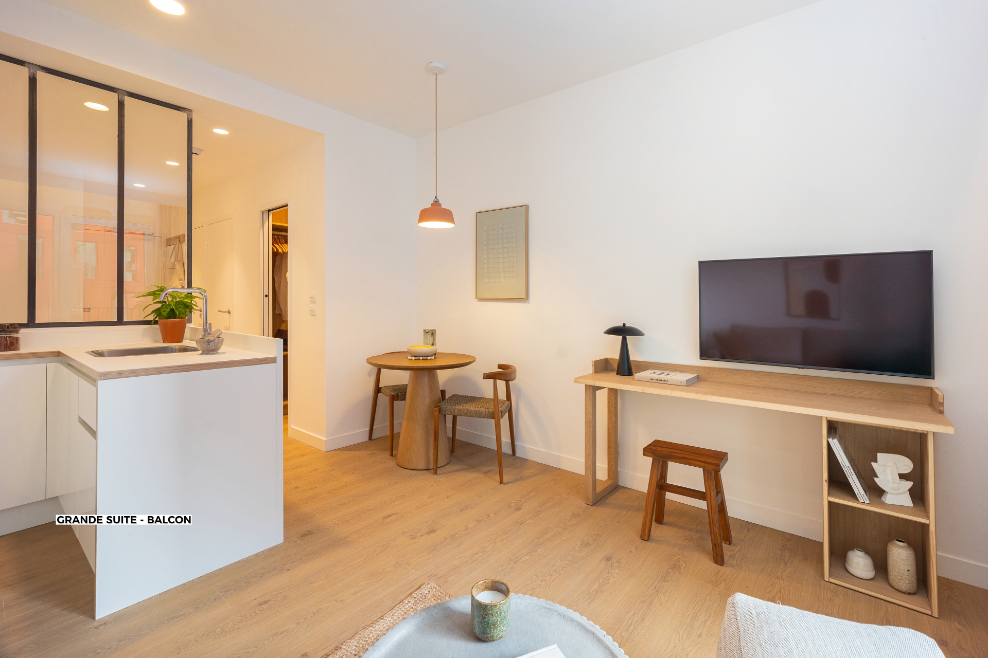 307 Grande Suite - Balcon - The Babel Community Paris Montigny Coliving (18)
