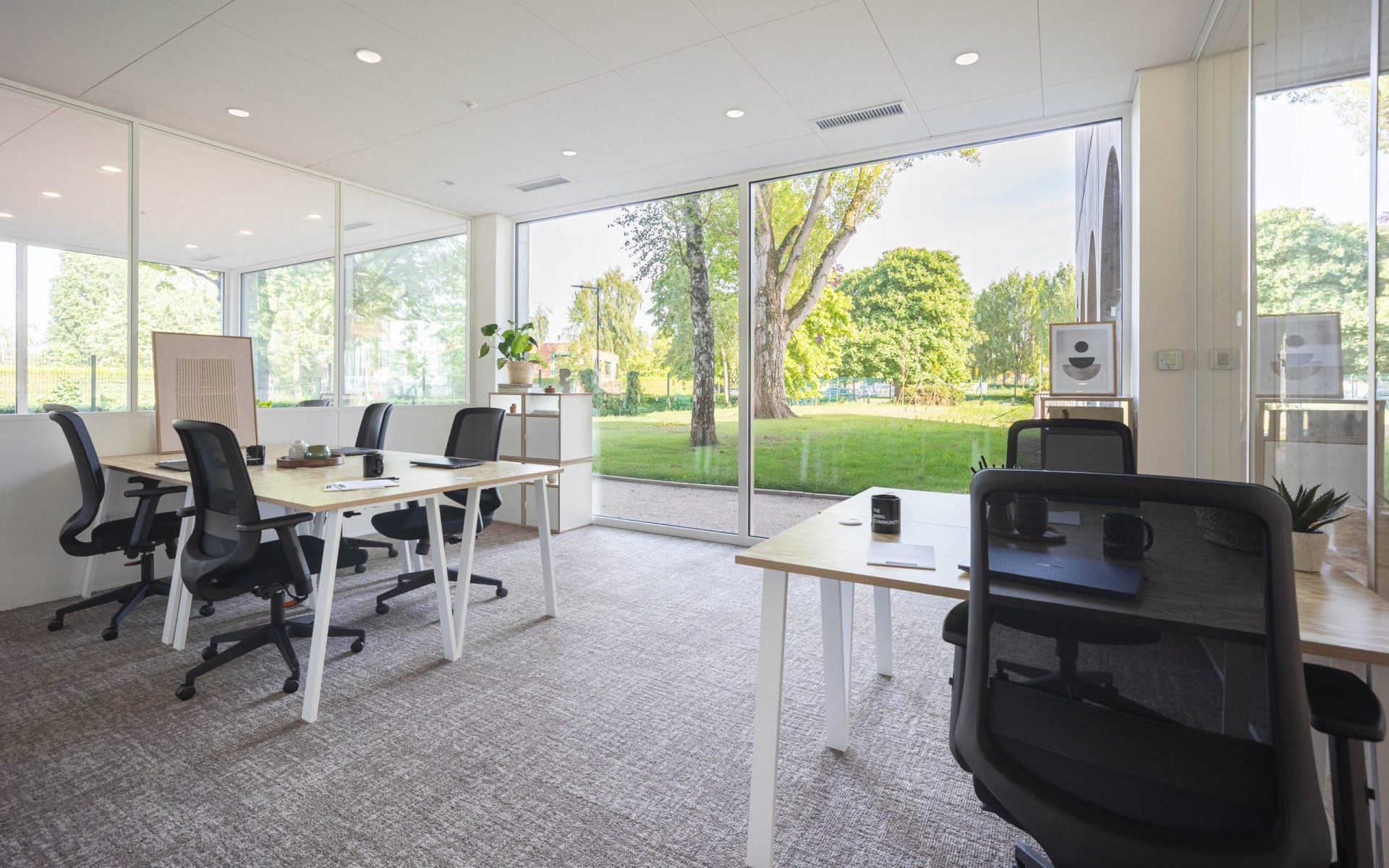052 Bureau #6 (2)