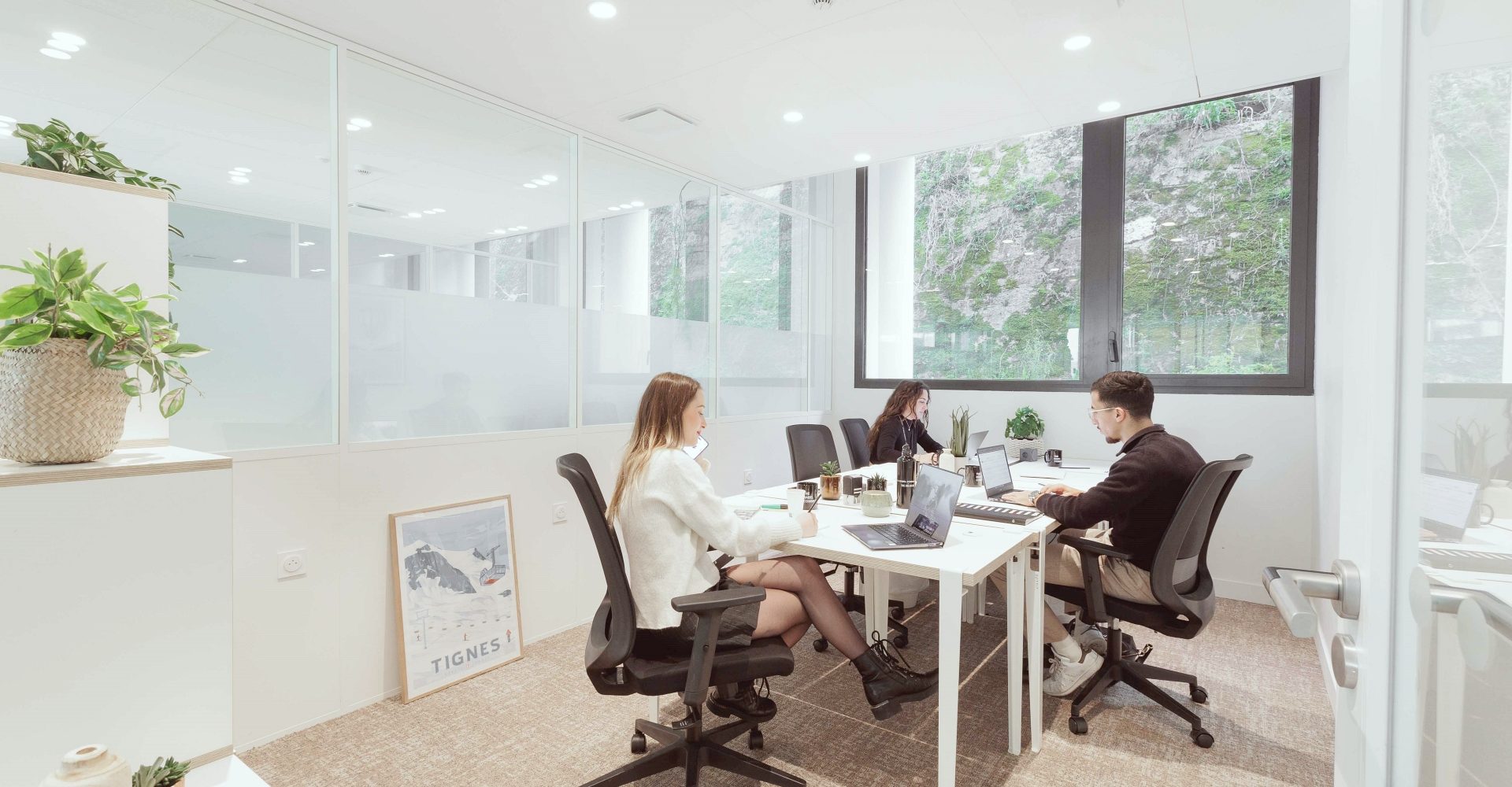 117 - Bureau #5 (2)