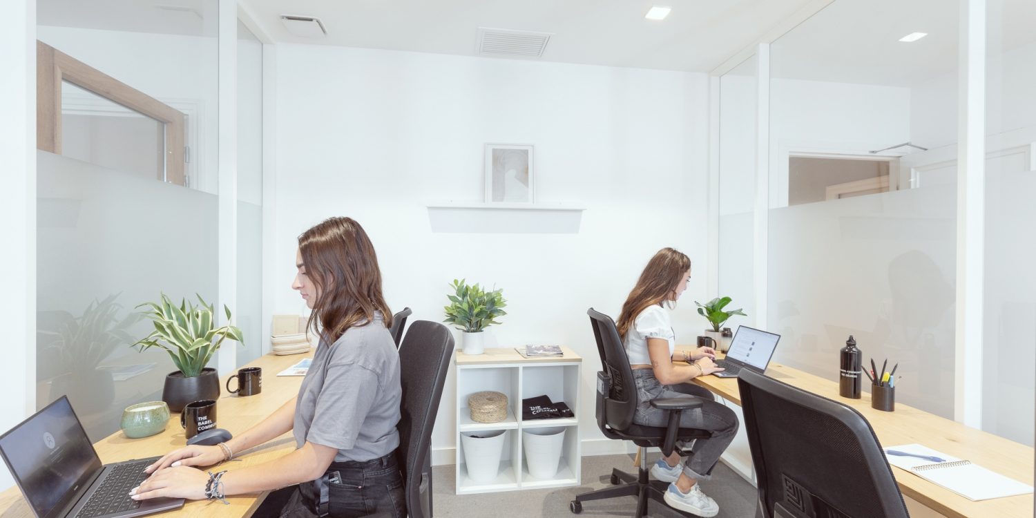 123 - Bureau #4 (1)