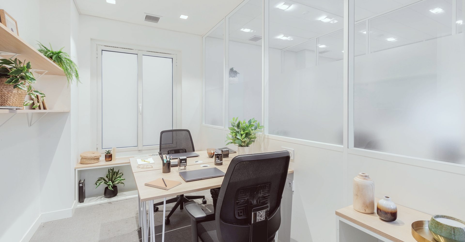 125 - Bureau #2 (2)