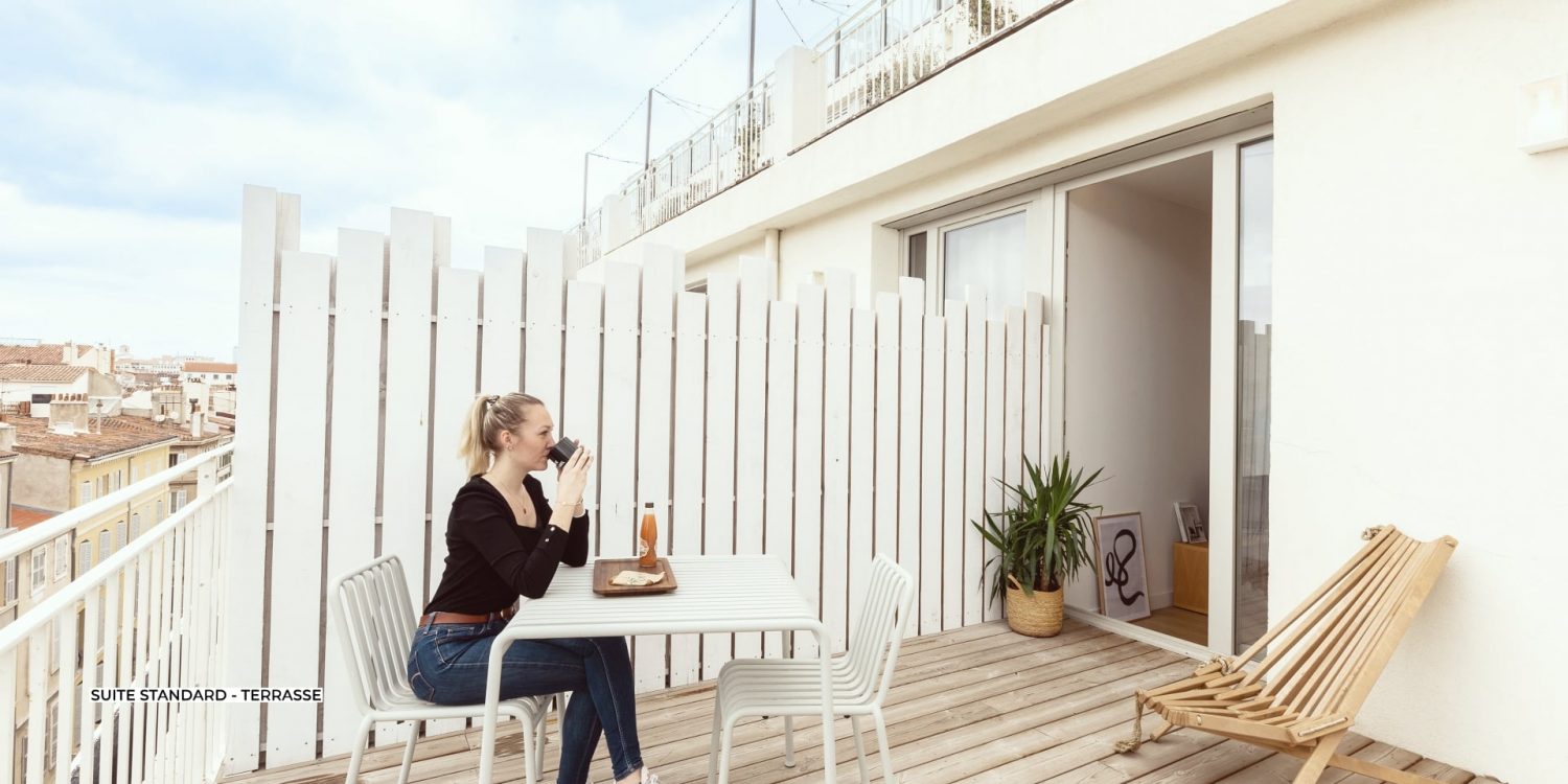 Terrasse privative spacieuse en coliving à Marseille