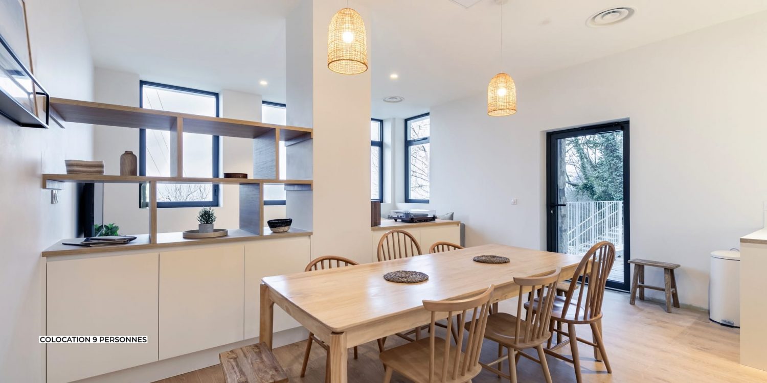 Cuisine avec une table à manger en colocation à Grenoble Bastille