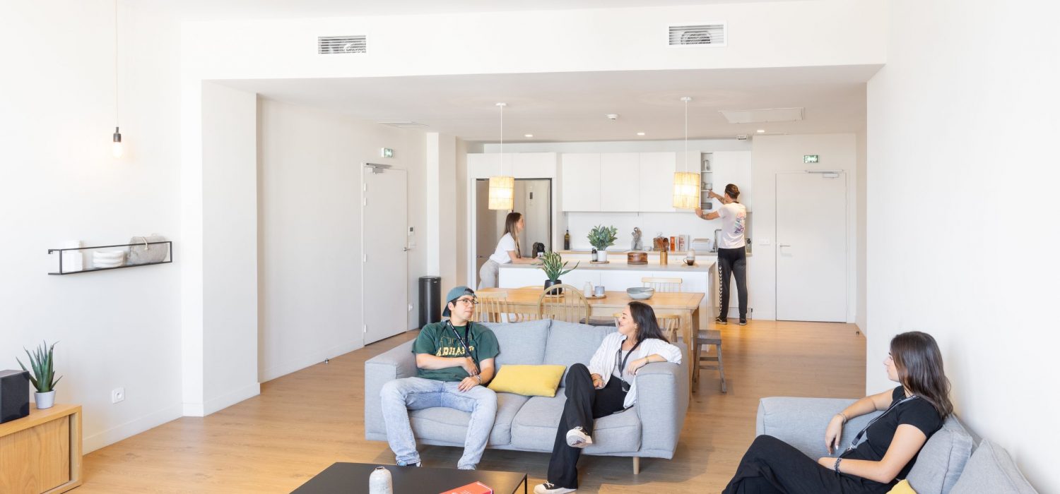2 - Séjour COLOCATION