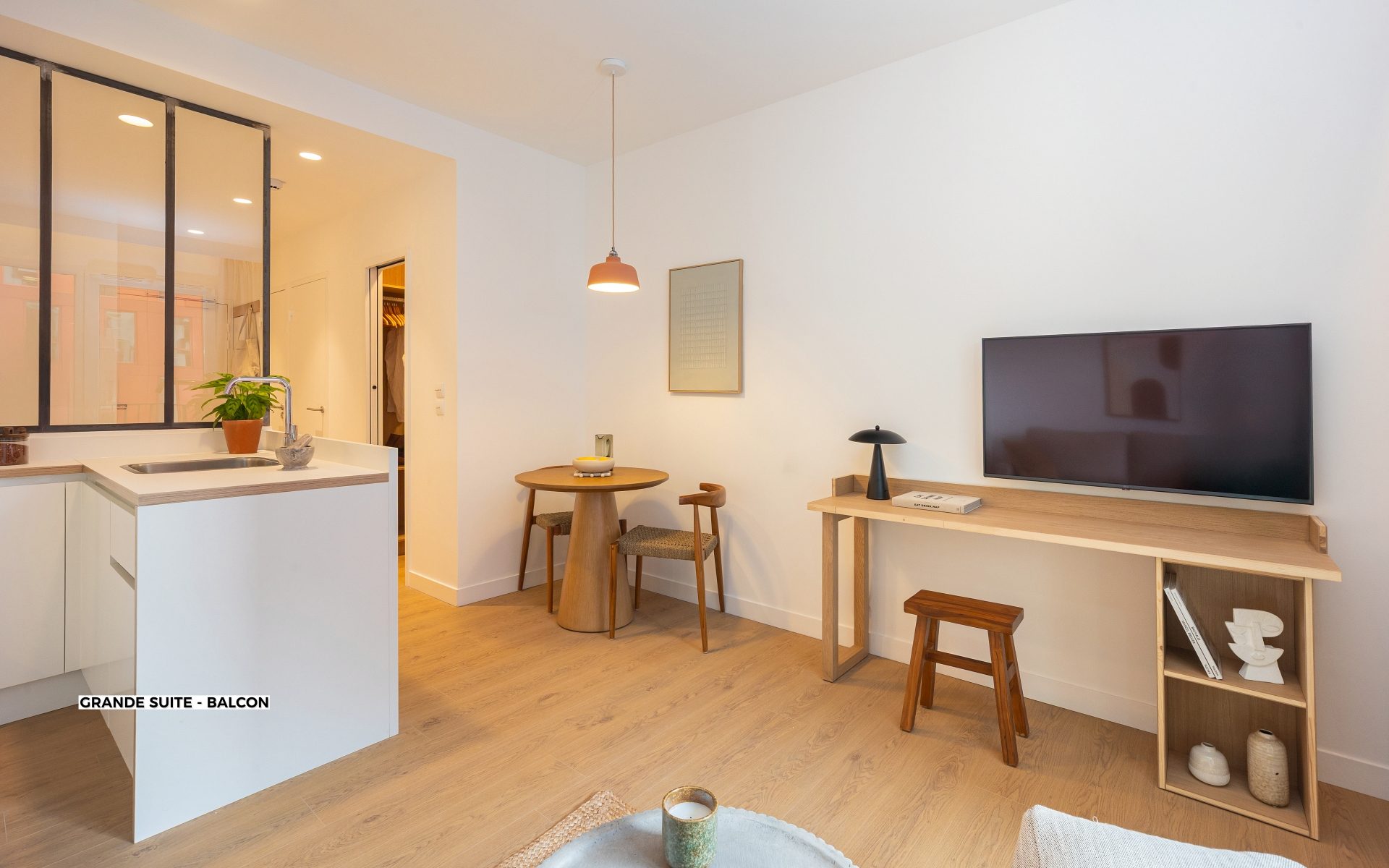 307 Grande Suite - Balcon - The Babel Community Paris Montigny Coliving (18)