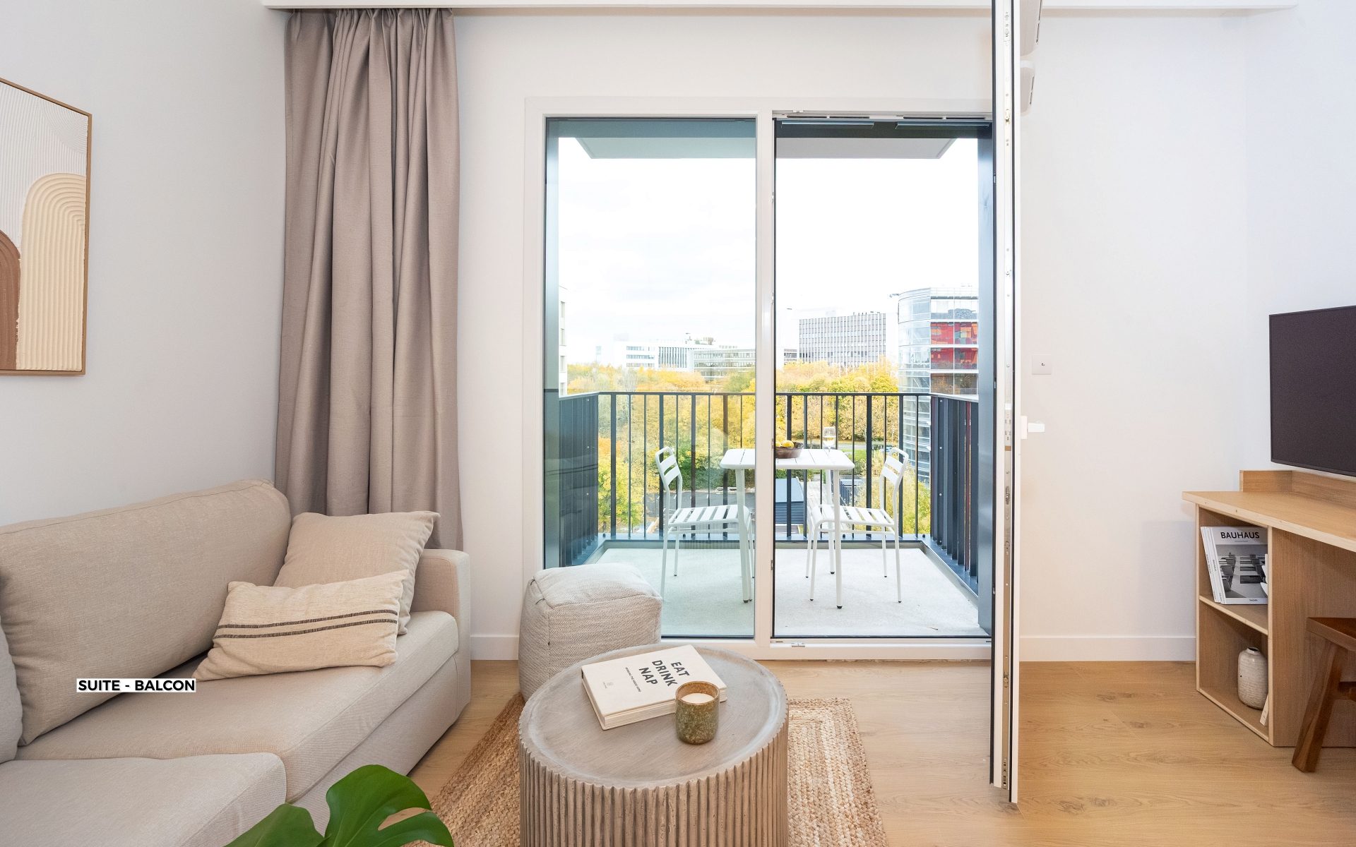 539 Suite - Balcon - The Babel Community Paris Montigny Coliving (7)