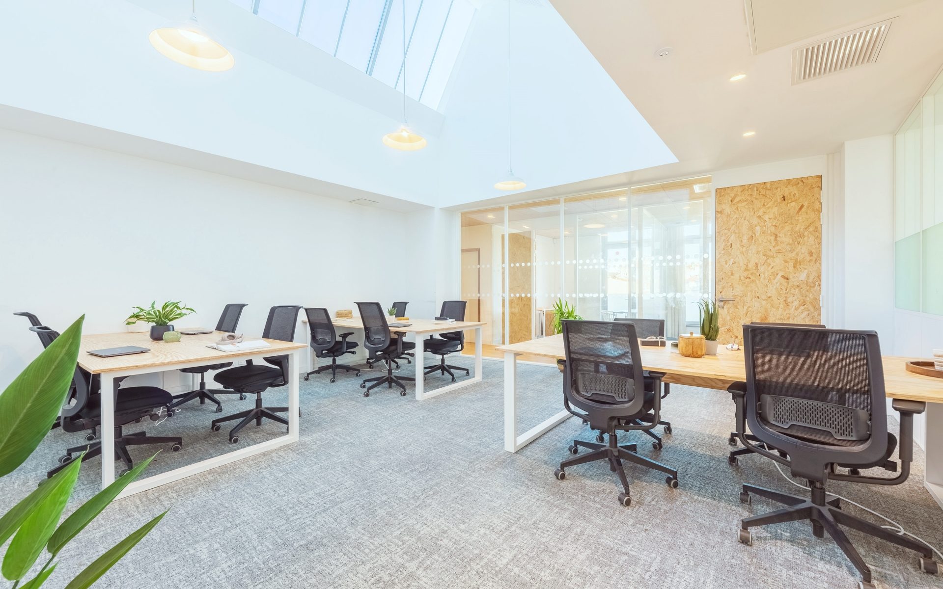 636 - Office #12