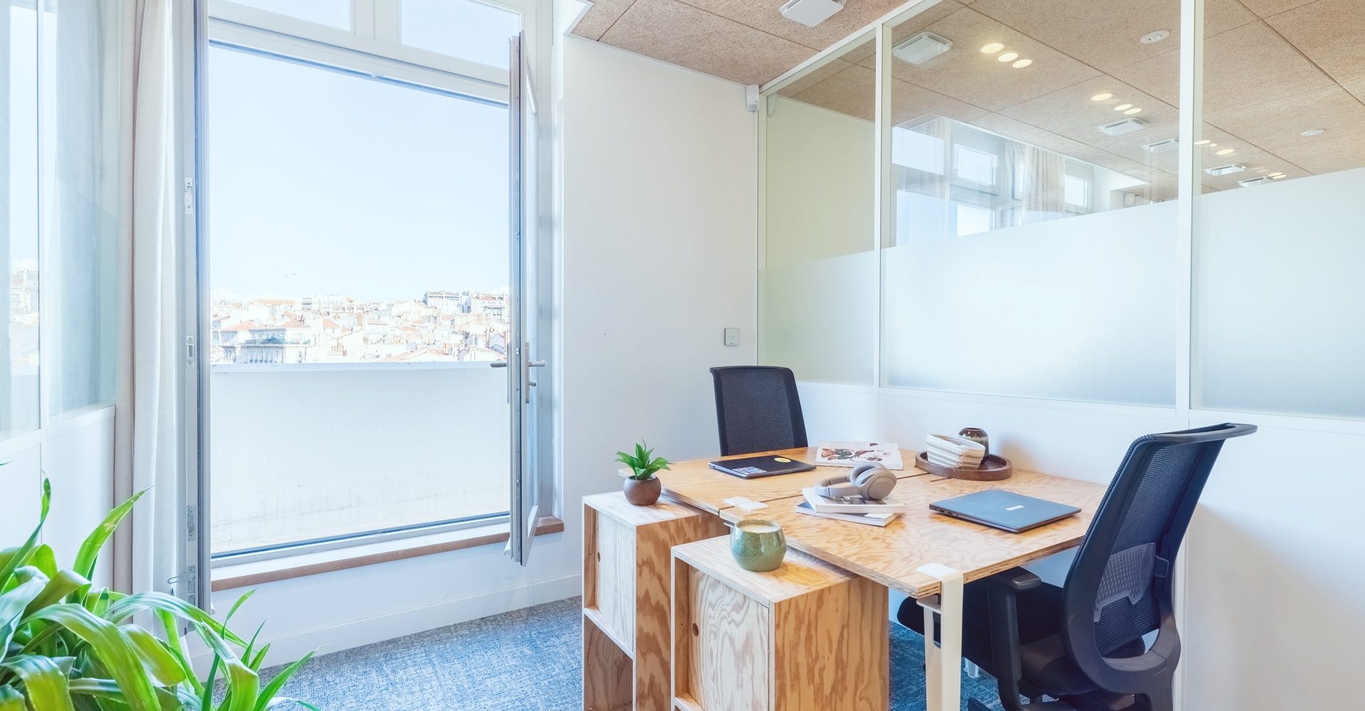 638 - Bureau Balcon #2