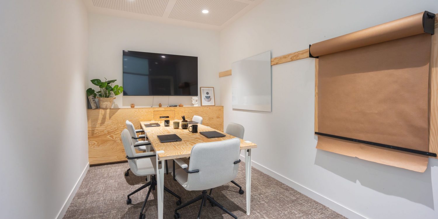 Free Meeting Room 2 (2)