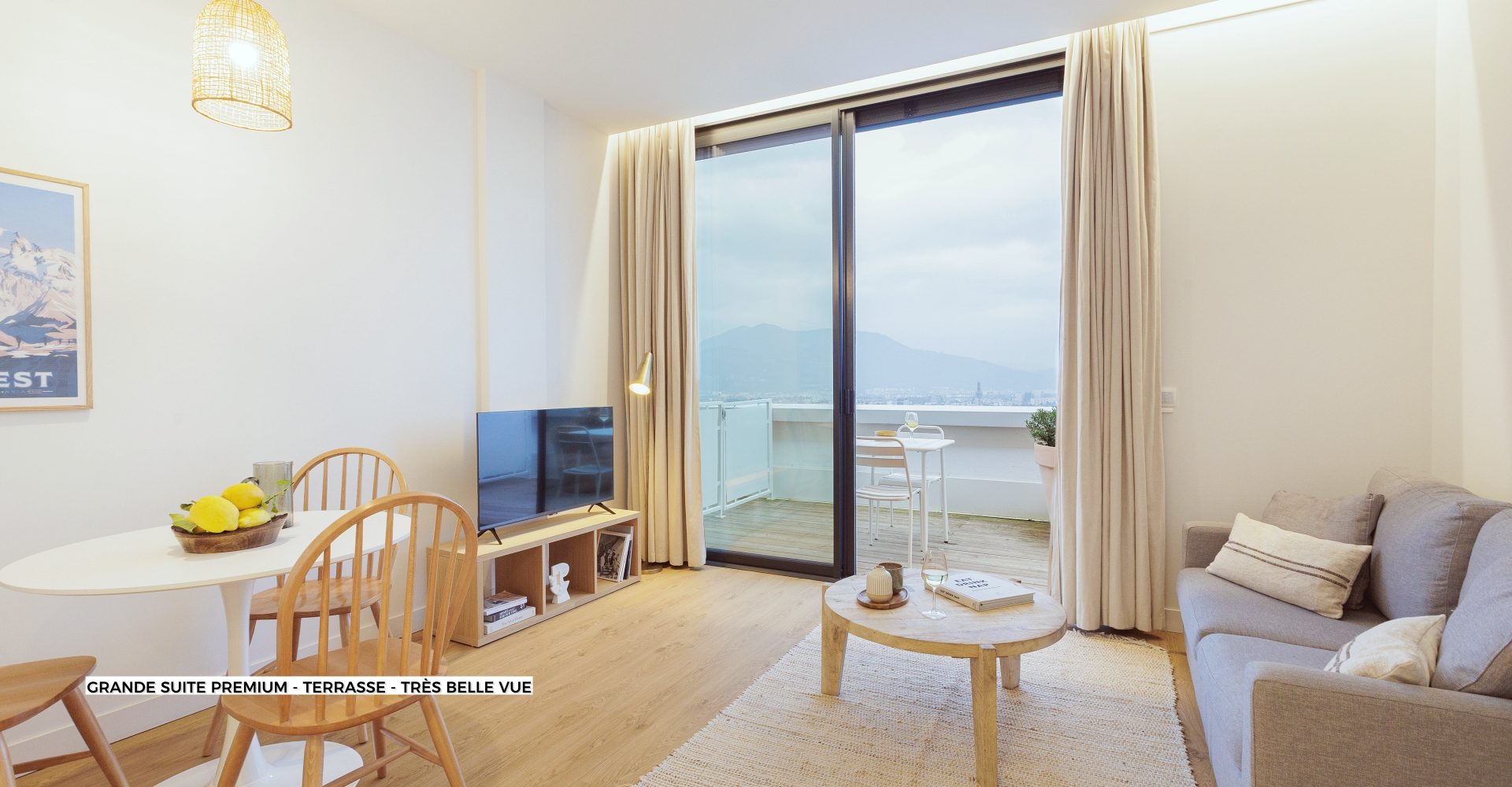 Grande suite premium - terrasse - tres belle vue 434 (10)