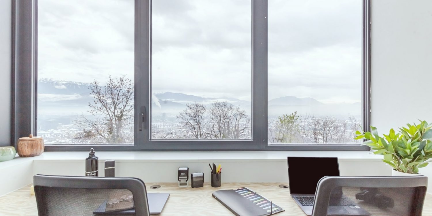 Bureau fermé avec une belle vue à Grenoble