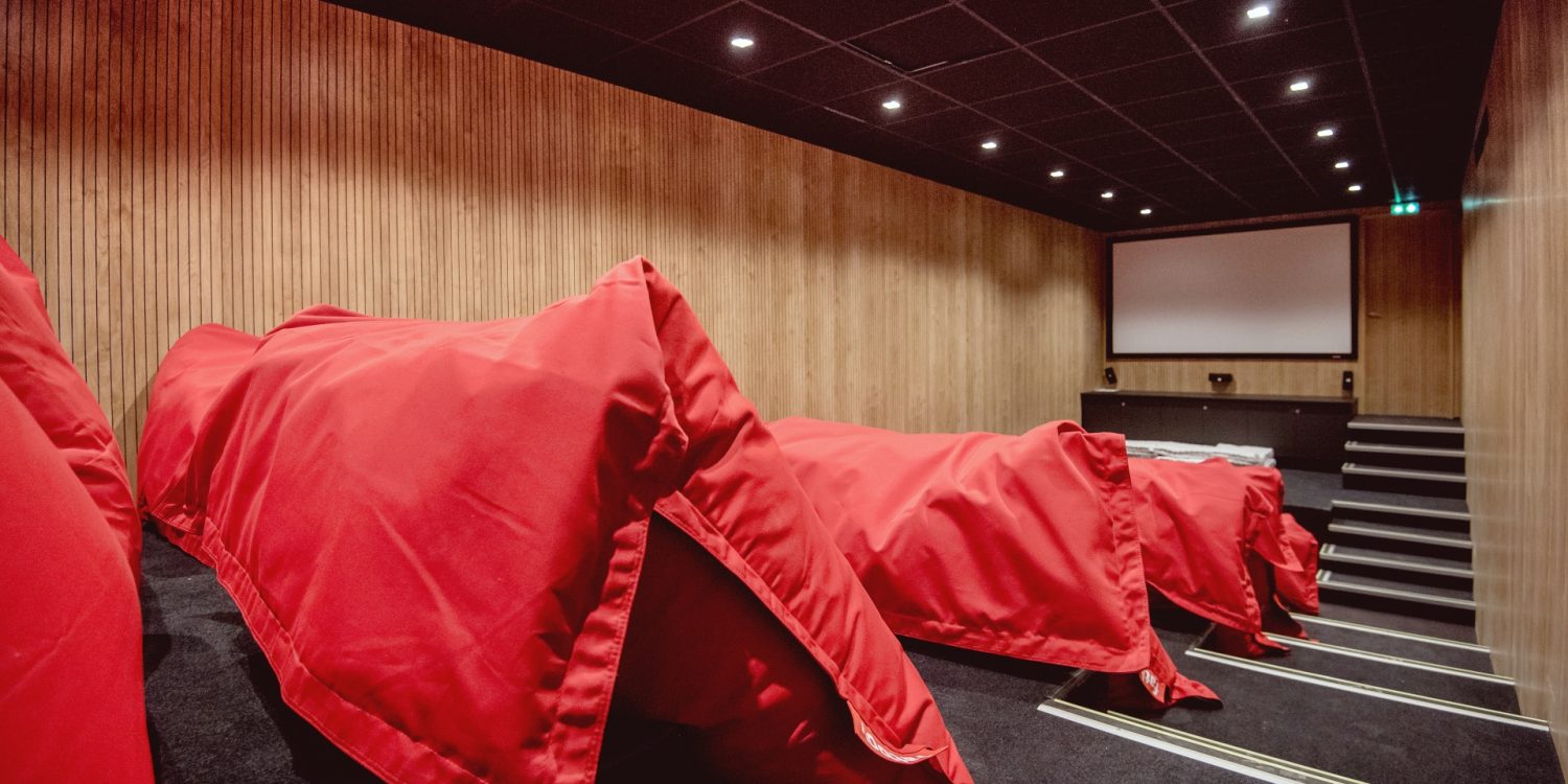 Salle de réunion fat boy, théâtre, conférence presse, formation à Marseille