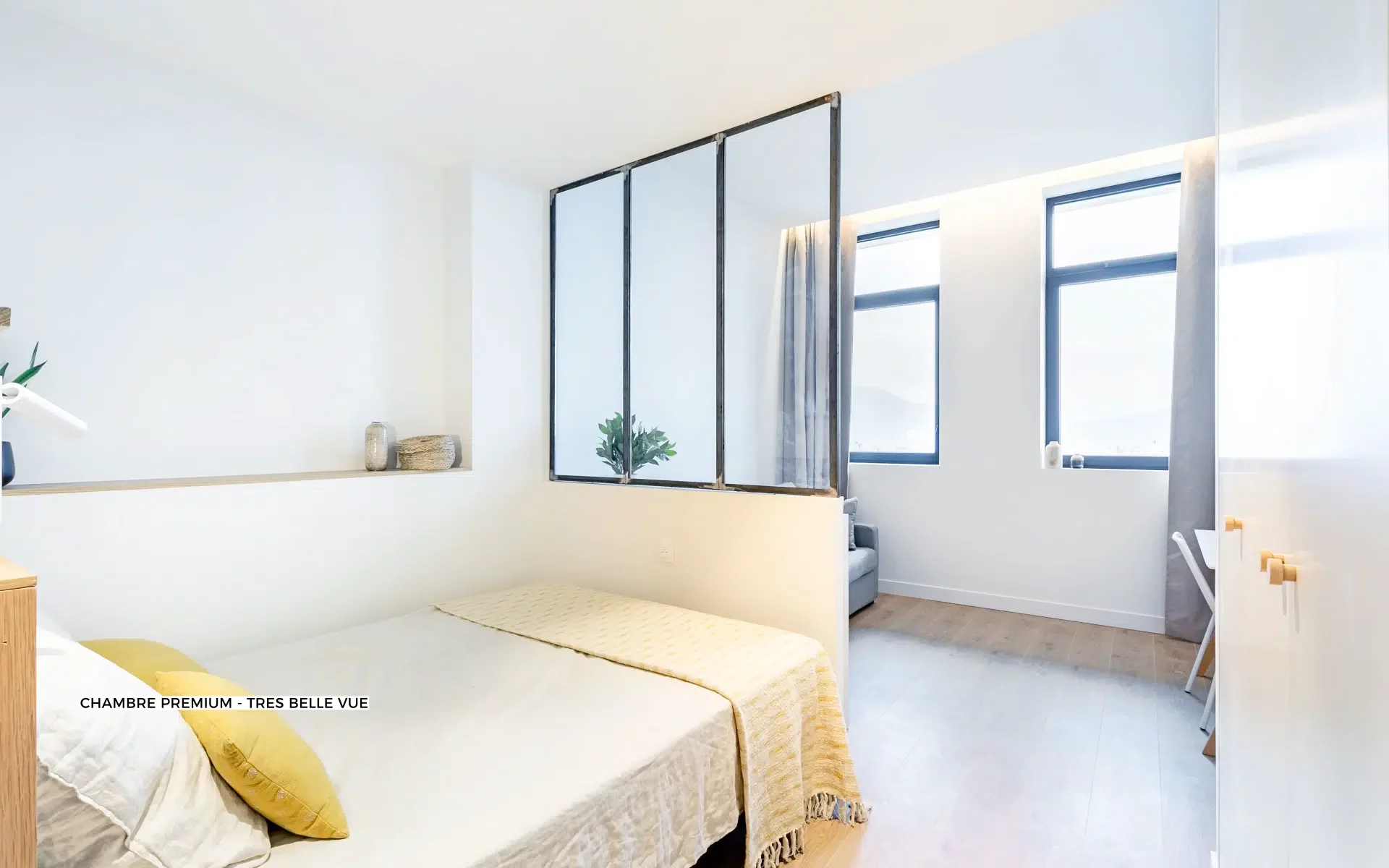 colocation-6-personnes-the-babel-community-grenoble-bastille-chambre-premium-tres-belle-vue (1)