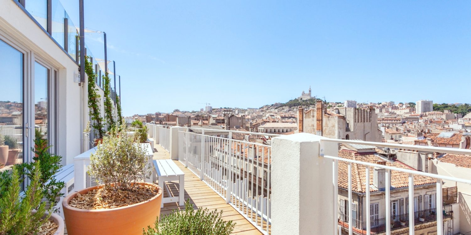 Salle de réunion avec la belle vue sur Marseille