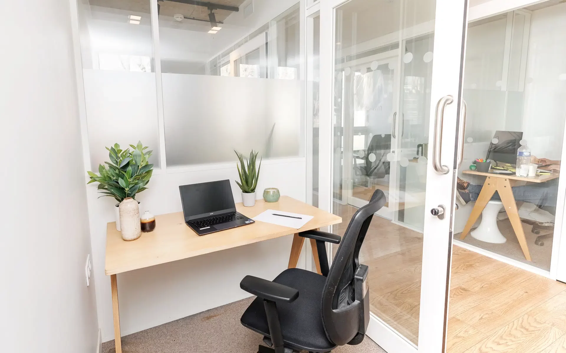 the-babel-community-coworking--montpellier-antigone-closed-office-individual